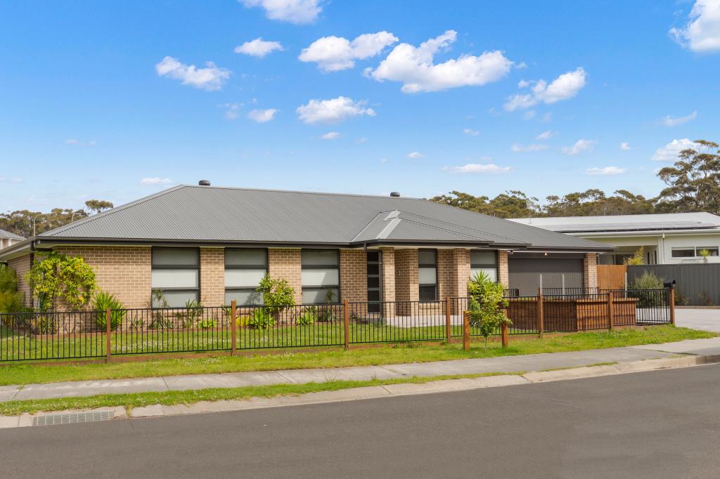 13 Bimbla Ave, Dolphin Point, NSW 2539