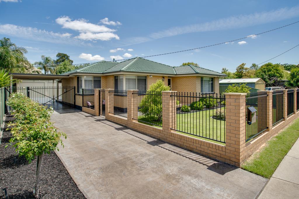 497 Barlow St, Lavington, NSW 2641