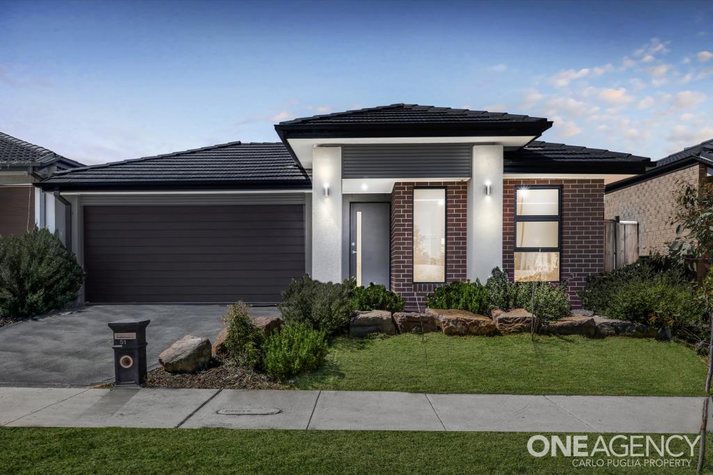 51 CONSERVATORY DR, DEANSIDE, VIC 3336