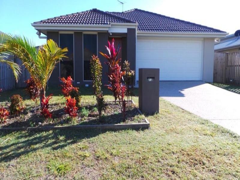 72 Schooner Ave, Shoal Point, QLD 4750