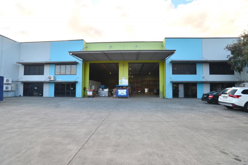 33-35 Nealdon Dr, Meadowbrook, QLD 4131