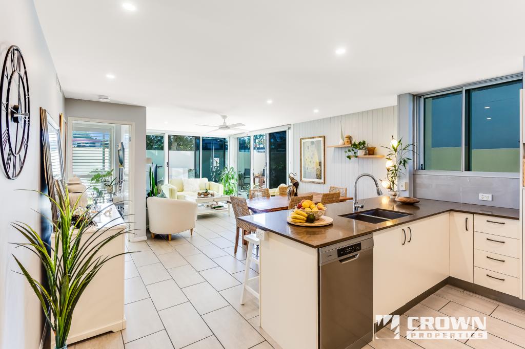 1/5 Lilla St, Woody Point, QLD 4019