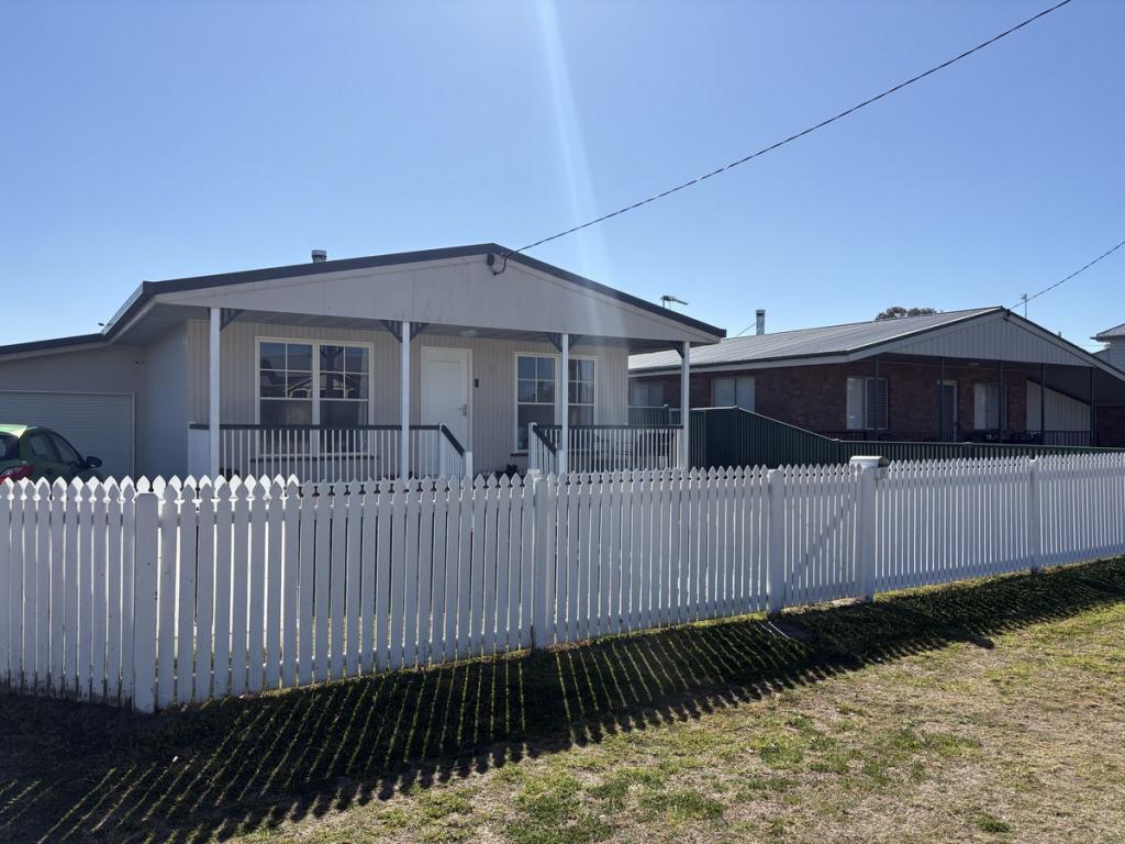 19 Albert St, Warwick, QLD 4370