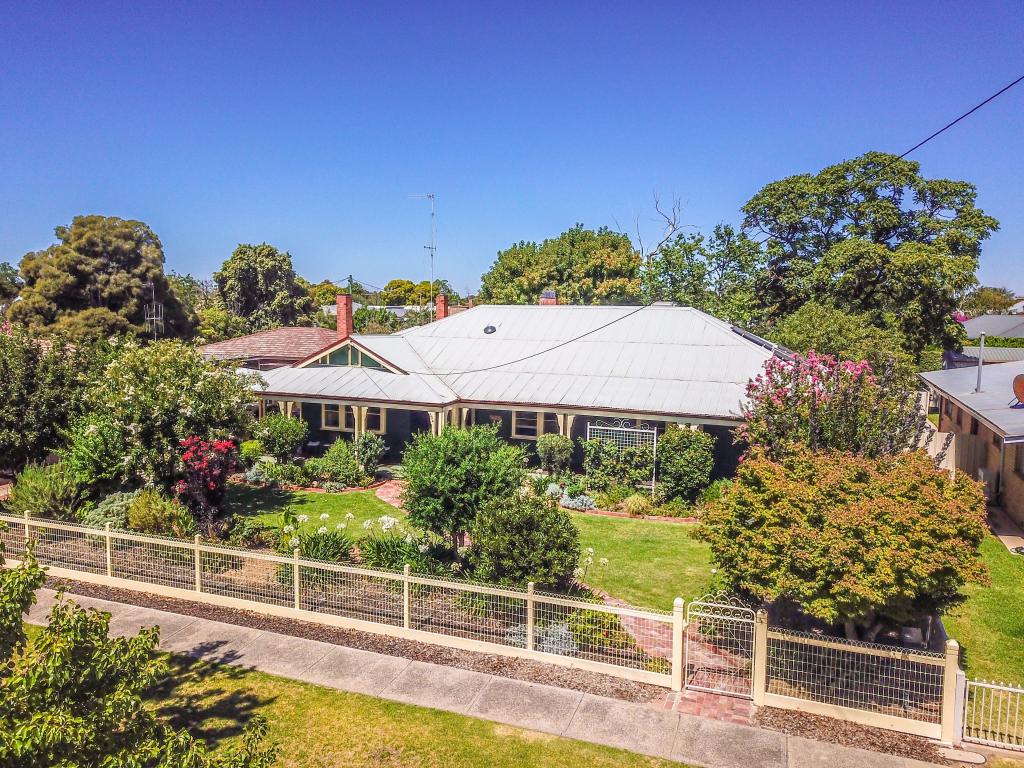 304 Harfleur St, Deniliquin, NSW 2710