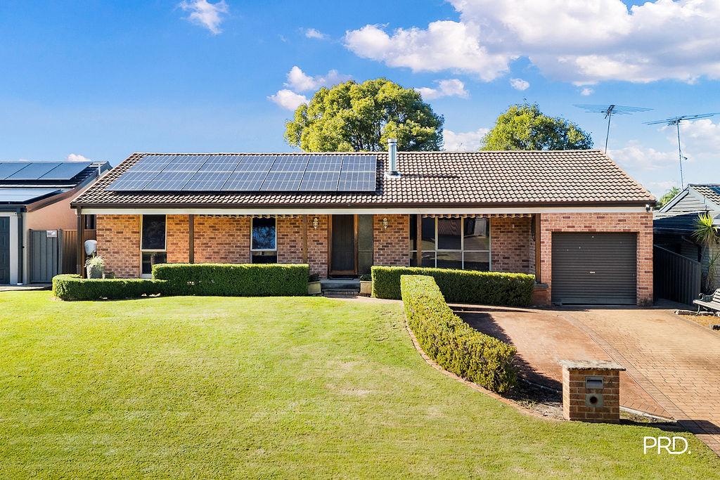 4 Hentic Ct, Werrington County, NSW 2747
