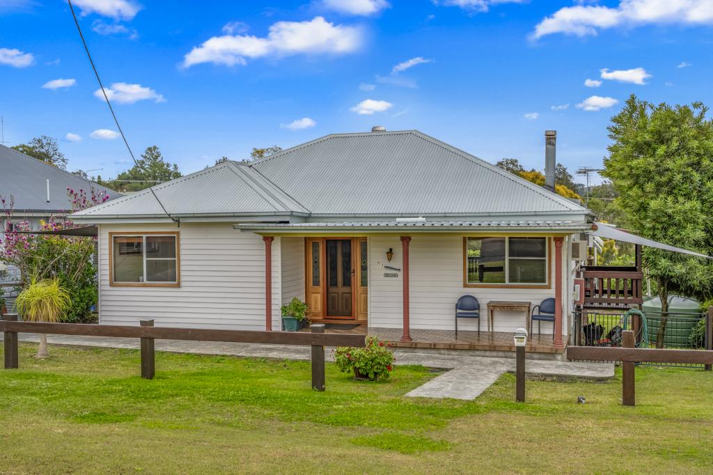 42 Philip St, Gloucester, NSW 2422