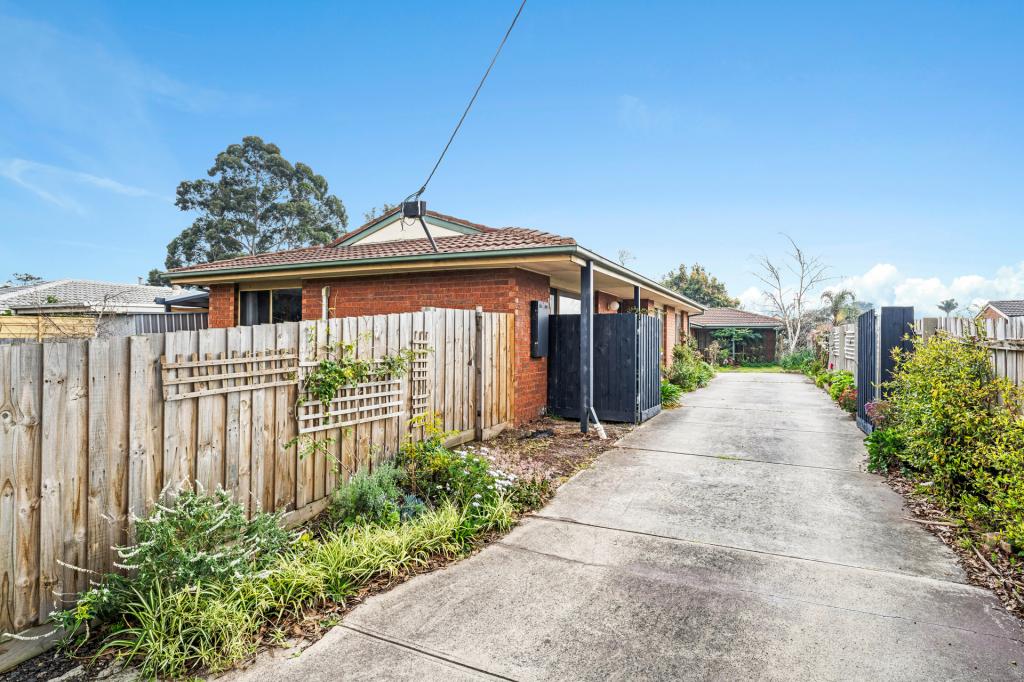 1/17 Darnley Dr, Skye, VIC 3977