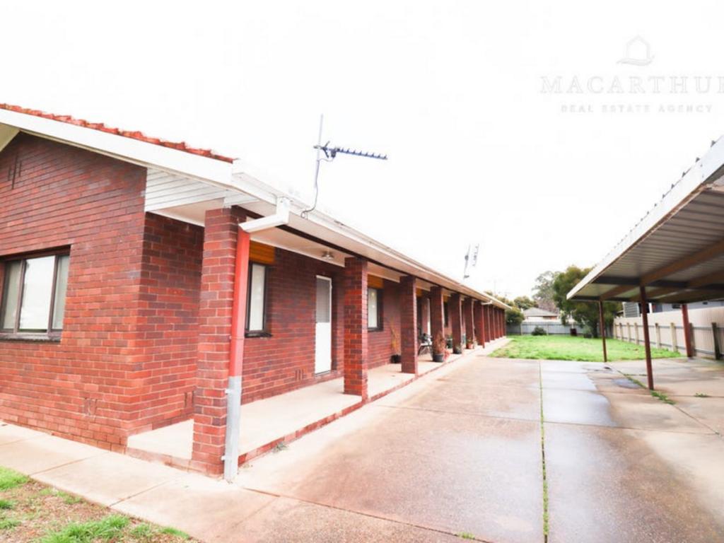 1/4 Rowe St, Lake Albert, NSW 2650