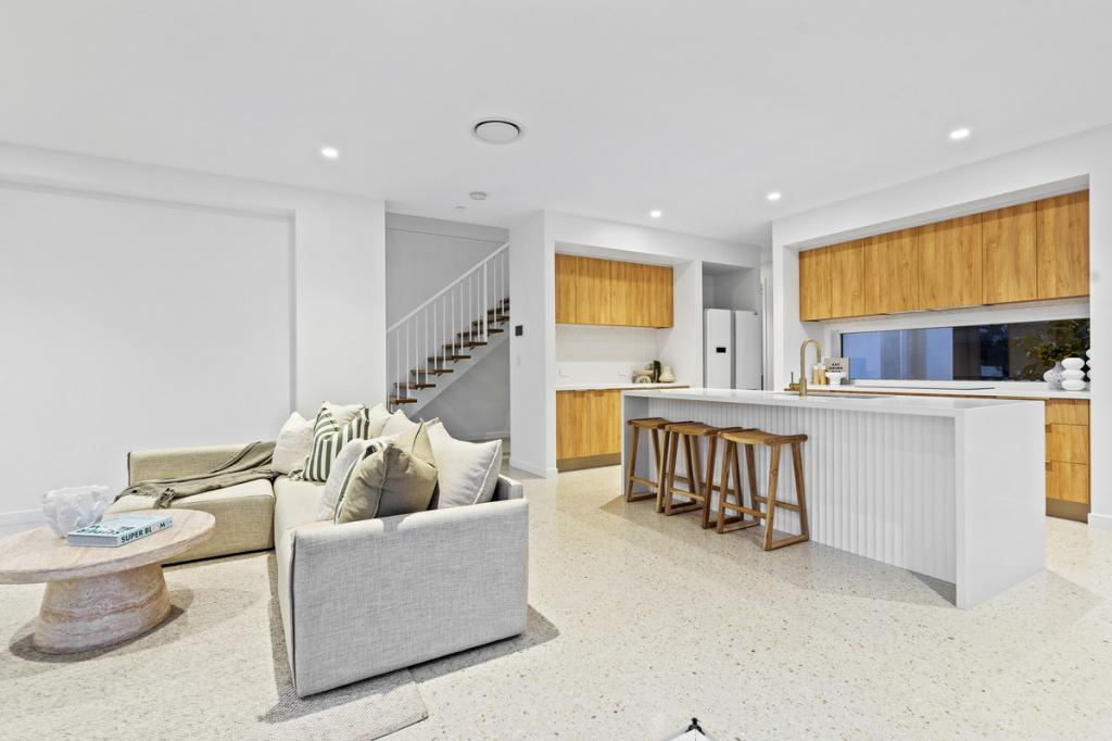 41 Nineteenth Ave, Palm Beach, QLD 4221
