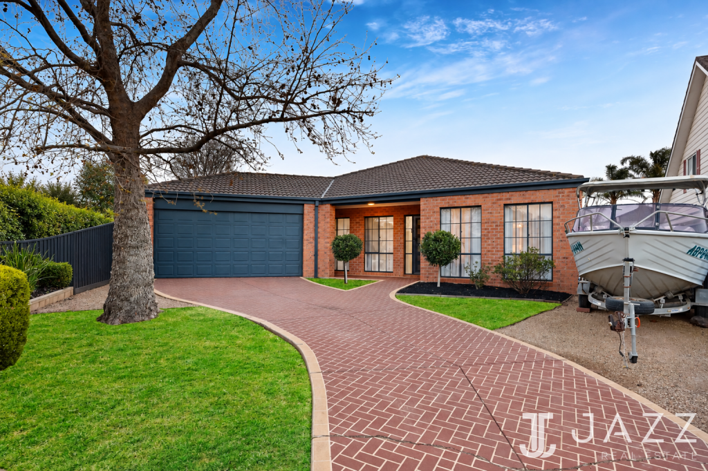 24 Snowbush Tce, Point Cook, VIC 3030