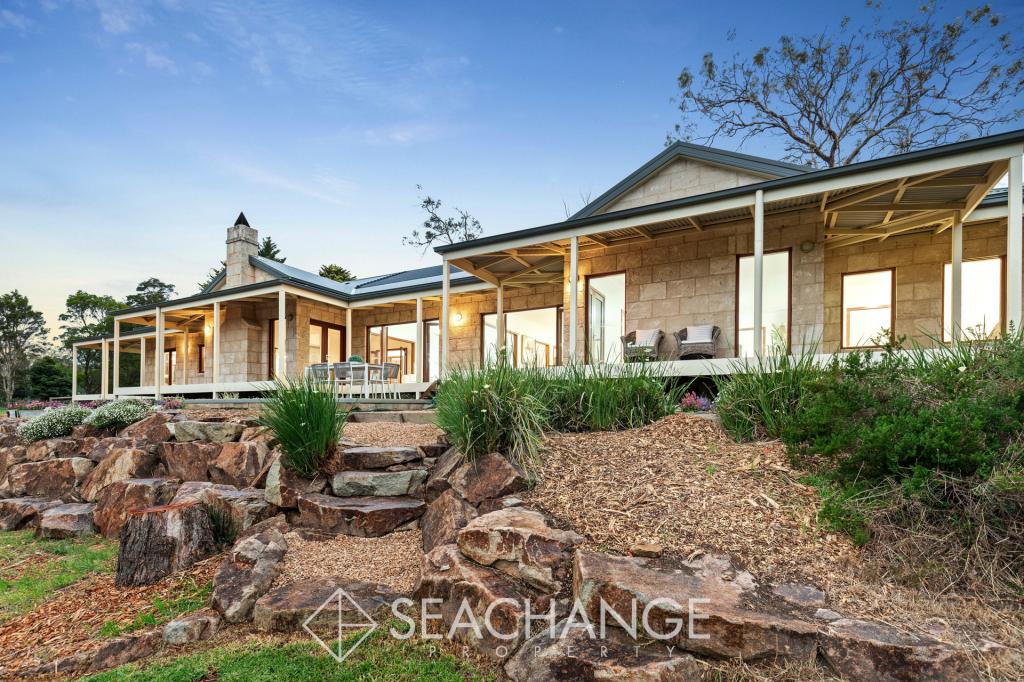 61 Winona Rd, Mount Eliza, VIC 3930