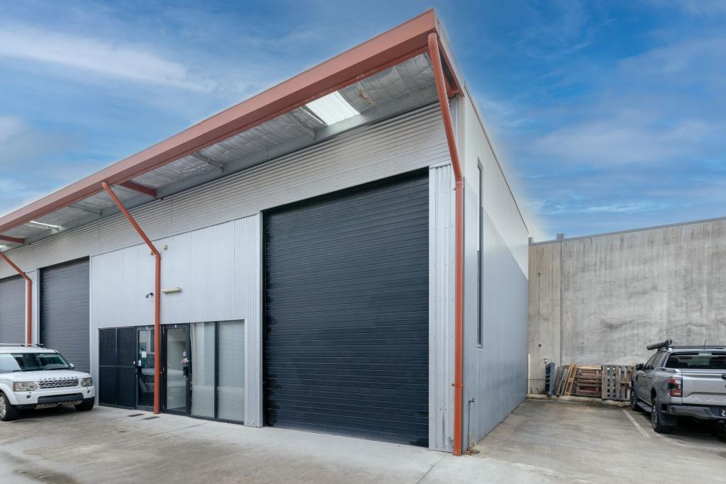 3 & 4/10 TOMBO ST, CAPALABA, QLD 4157