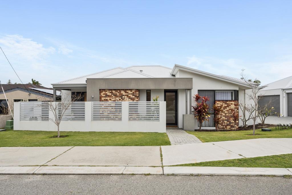 1/8 Koombana Way, Kallaroo, WA 6025
