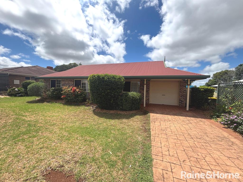 35 Cowie Dr, Kingaroy, QLD 4610
