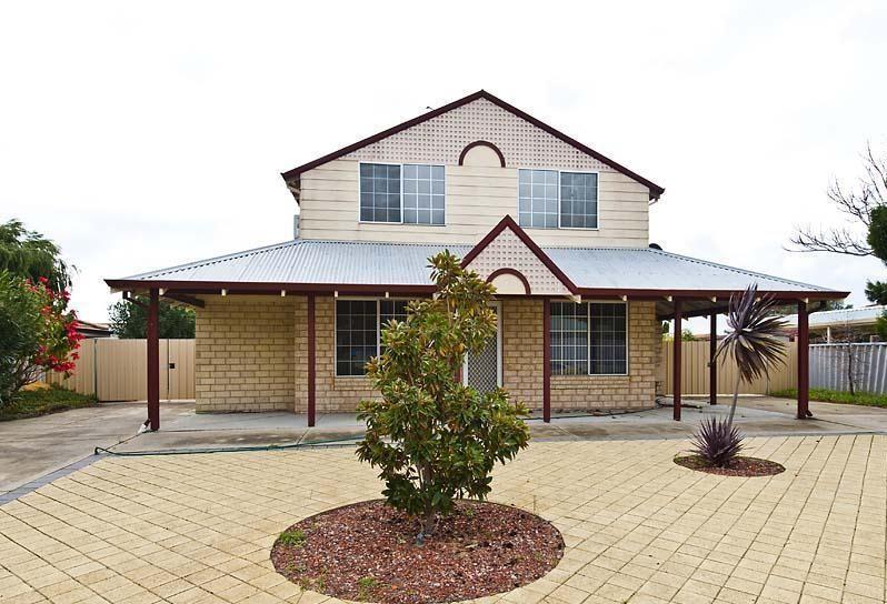 5 Tamarisk Dr, Halls Head, WA 6210