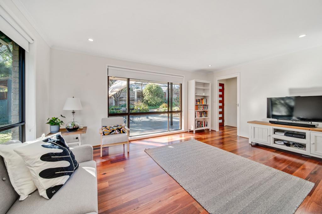 12 Mules Pl, Macarthur, ACT 2904