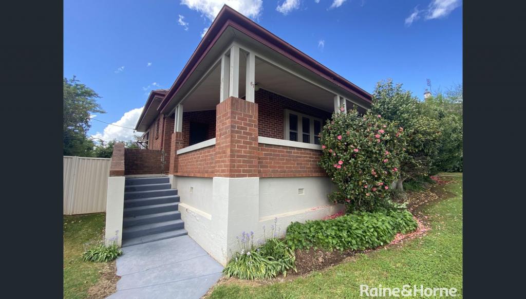 61 EDWARDS ST, YOUNG, NSW 2594