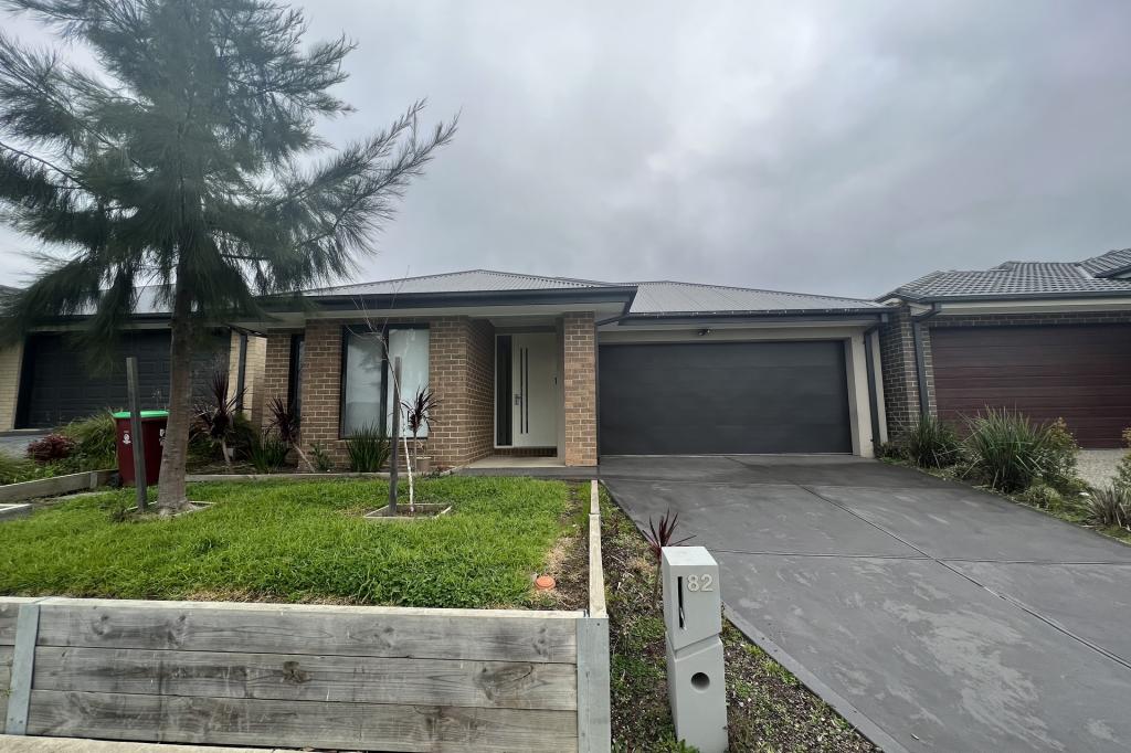 82 YEUNGROON BVD, CLYDE NORTH, VIC 3978