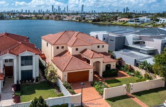 122 Sir Bruce Small Bvd, Benowa, QLD 4217