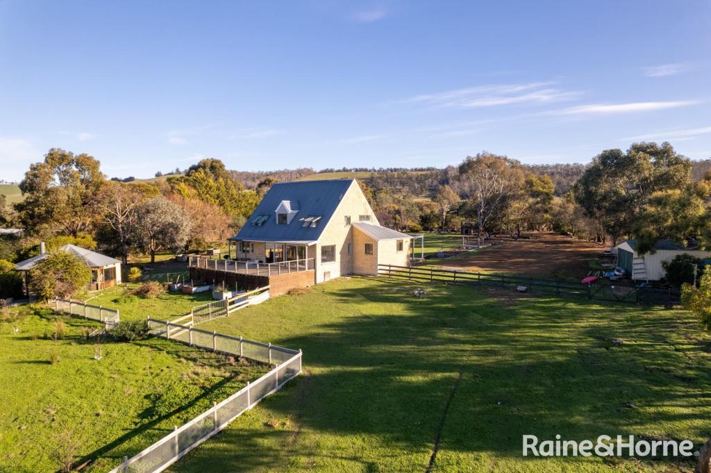 9 Bicheno St, Clifton Beach, TAS 7020