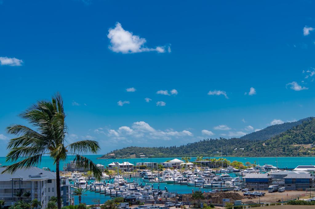 17/14 HERMITAGE DR, AIRLIE BEACH, QLD 4802