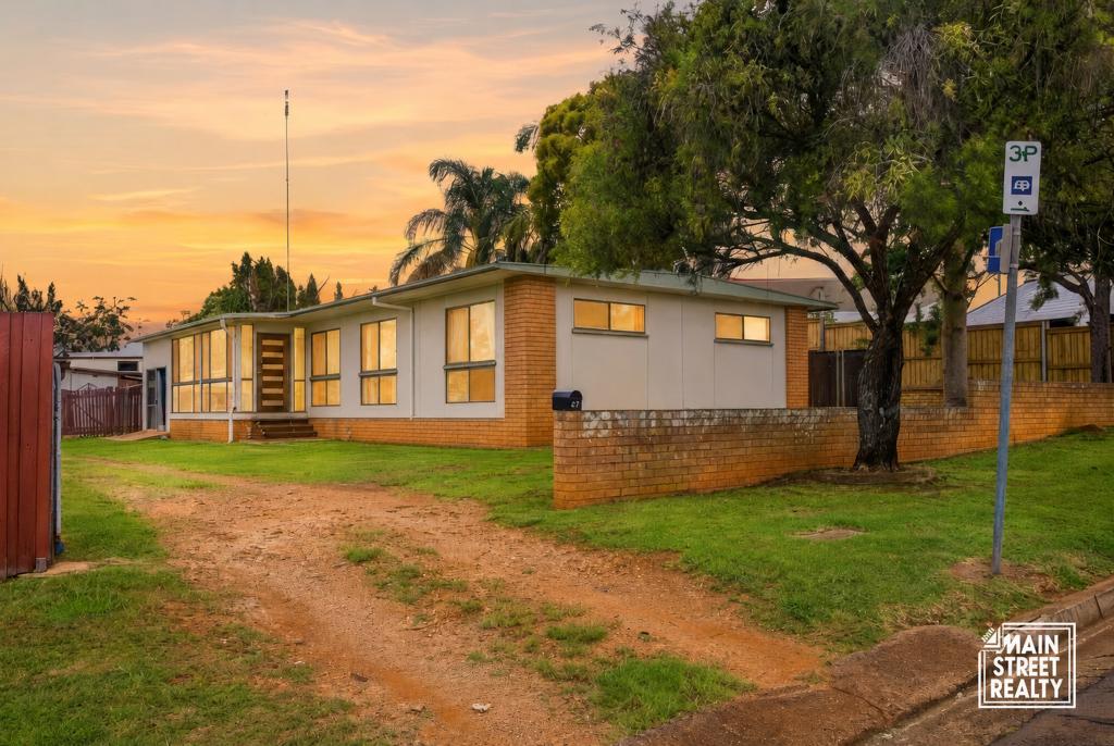 27 Toomey St, Yarraman, QLD 4614