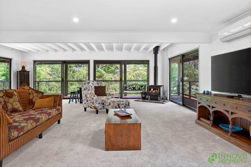 14 Buranda Rd, Clear Mountain, QLD 4500