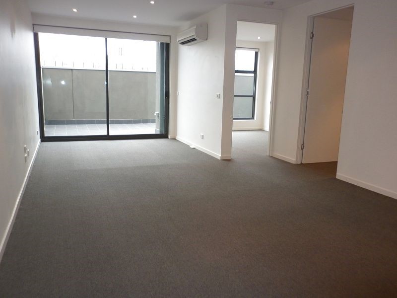 18/667 GLENHUNTLY RD, CAULFIELD, VIC 3162