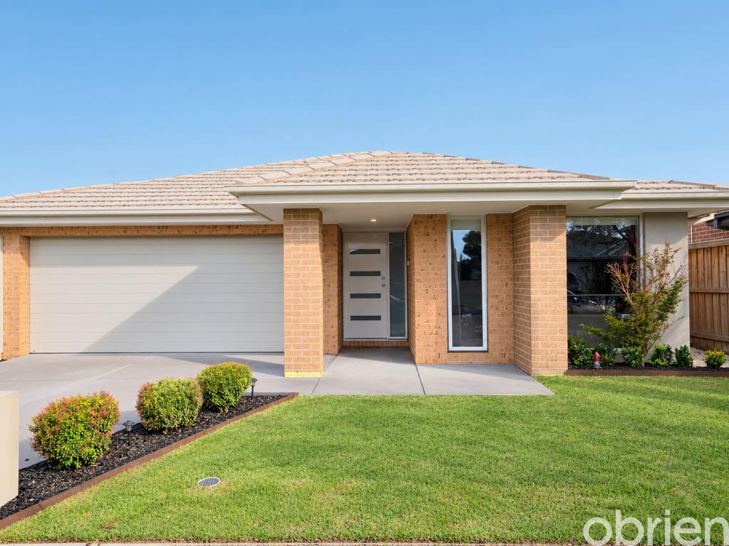17 Leeson St, Officer South, VIC 3809