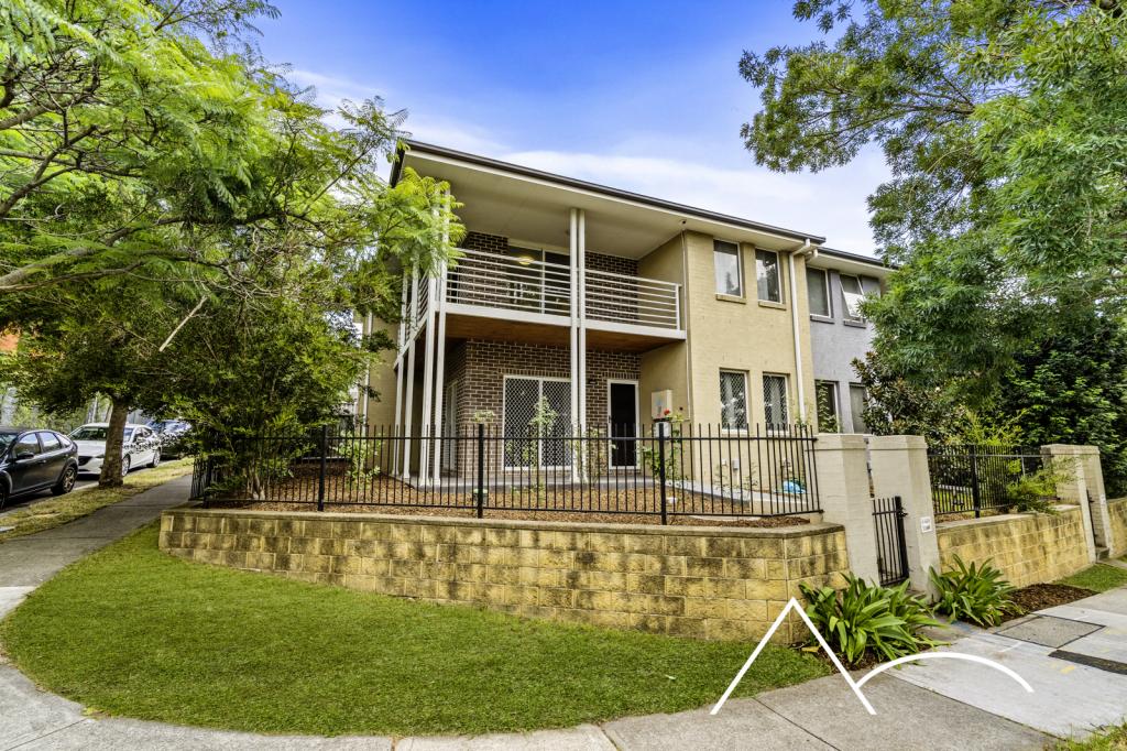 13 Parkside Cres, Campbelltown, NSW 2560