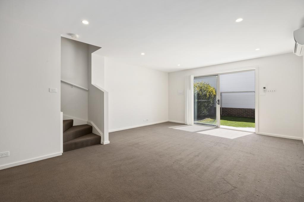 35d Madgwick St, Coombs, ACT 2611