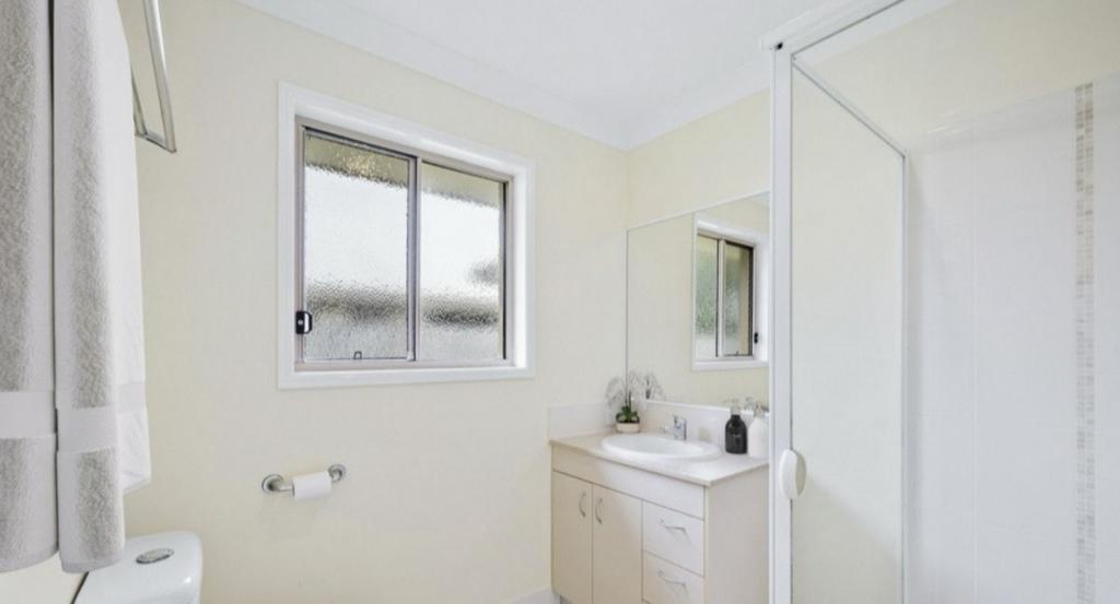 64 NEWPORT PDE, BLACKS BEACH, QLD 4740
