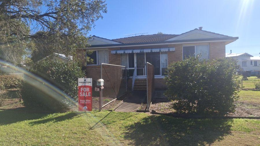 4 Lalor St, Crows Nest, QLD 4355