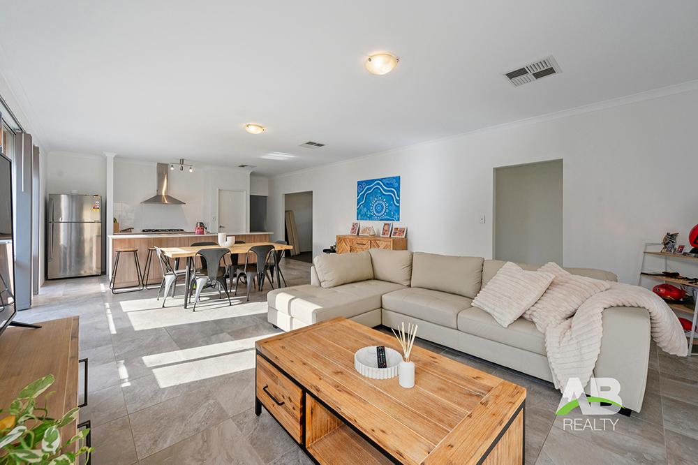 34 Lionel Pde, Baldivis, WA 6171