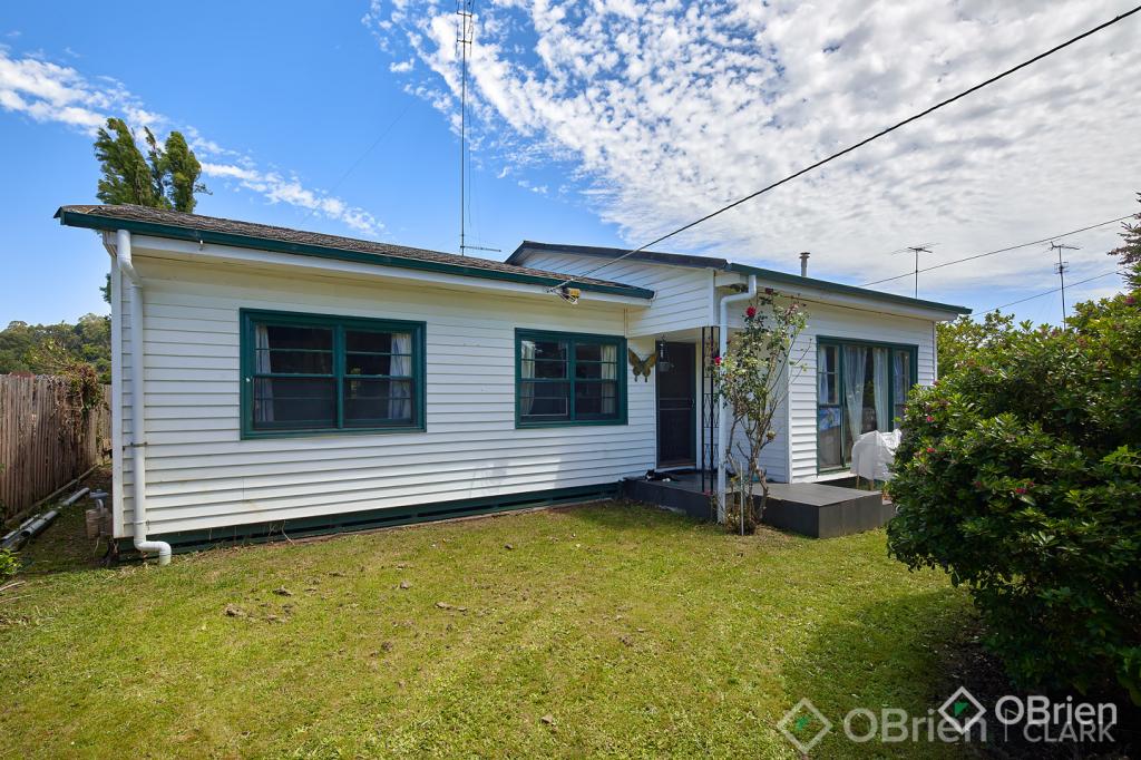 69 School Rd, Trafalgar, VIC 3824