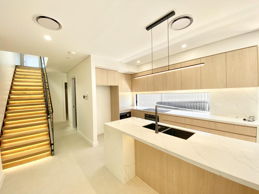 59B TORRENS ST, CANLEY HEIGHTS, NSW 2166