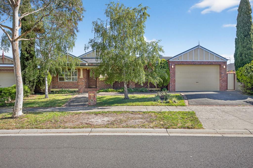 2 Waterville Vsta, Cranbourne, VIC 3977