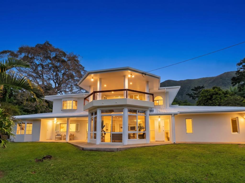 7-9 HARVEY RD, REDLYNCH, QLD 4870