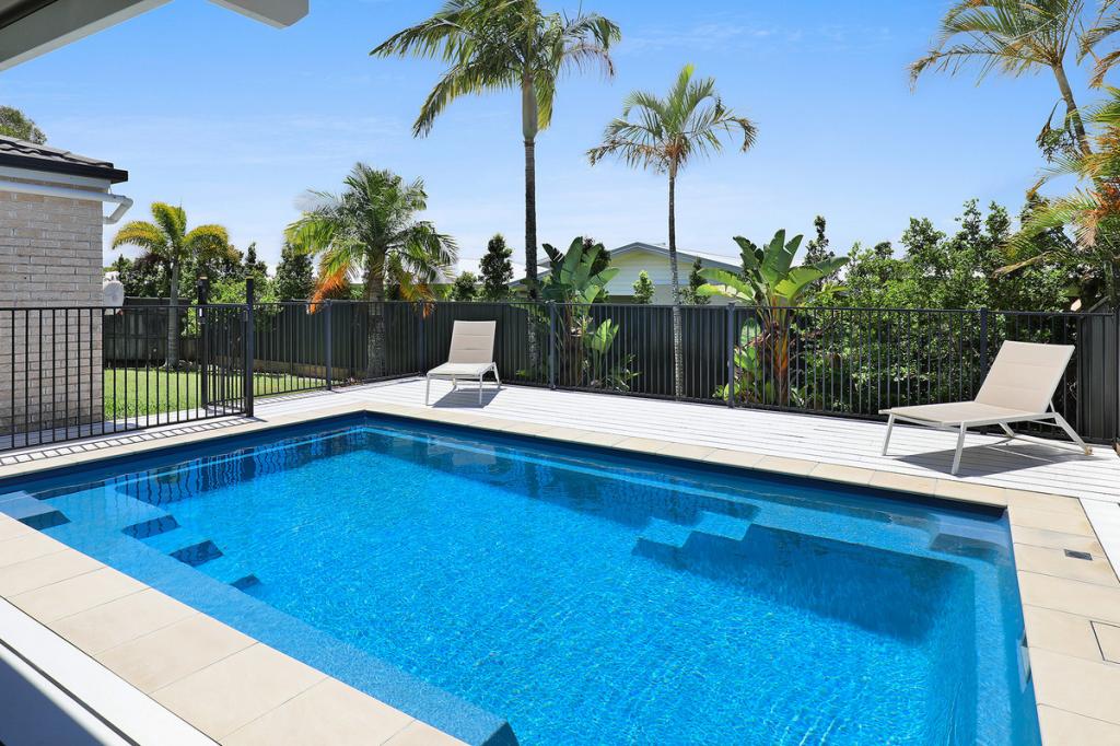 73 Darlington Cct, Currimundi, QLD 4551