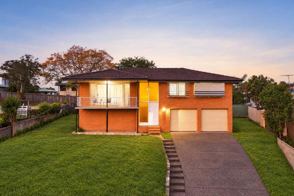 12 Carloch St, Holland Park West, QLD 4121