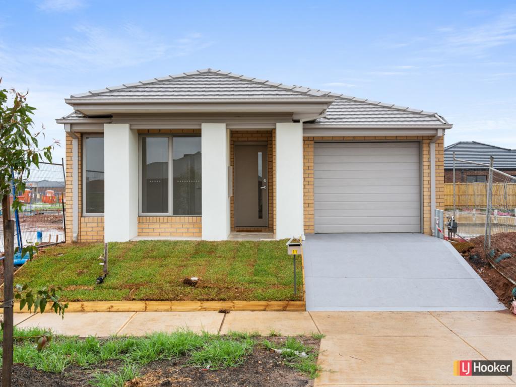 11 Overture Rd, Strathtulloh, VIC 3338