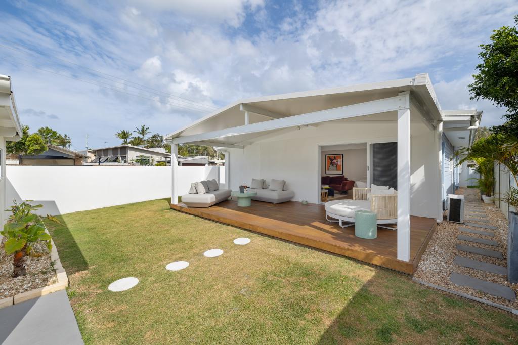 6 Bundarra St, Coombabah, QLD 4216