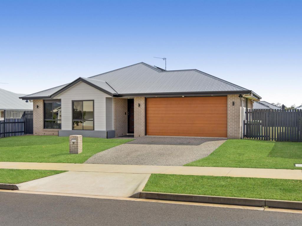 7 Truman Ave, Highfields, QLD 4352