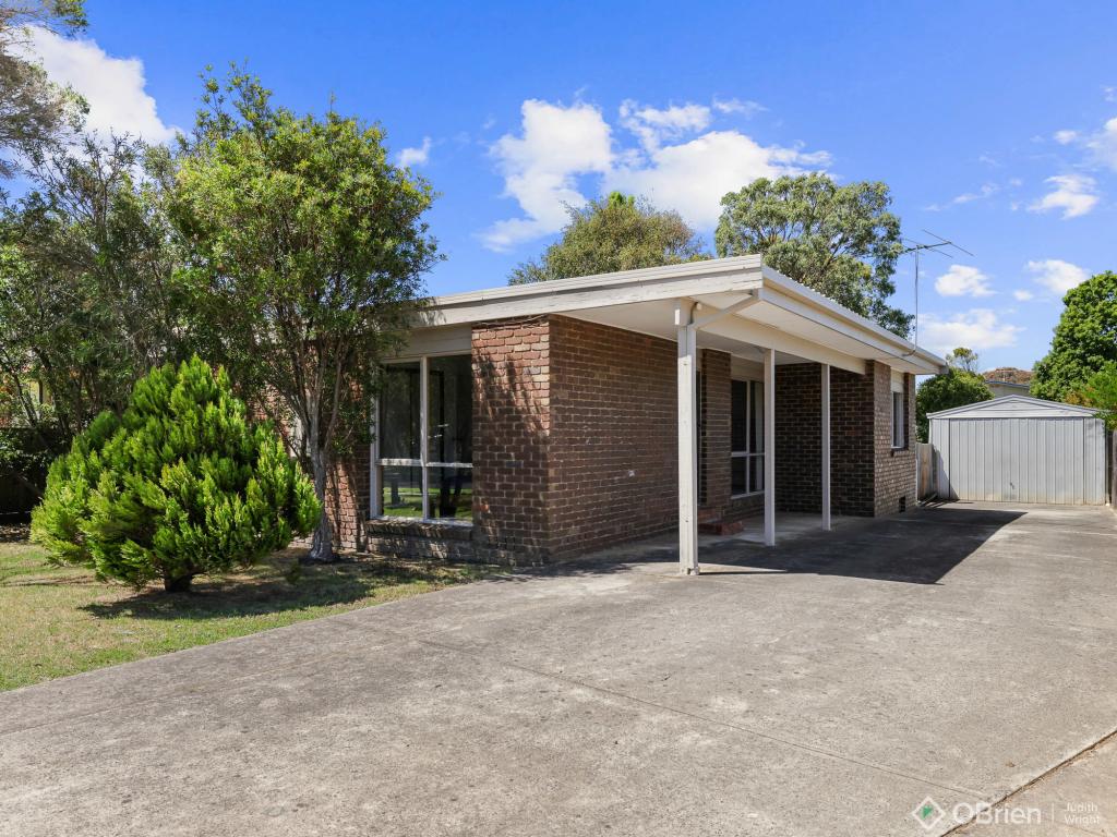 33 Birdwood Ave, Cowes, VIC 3922