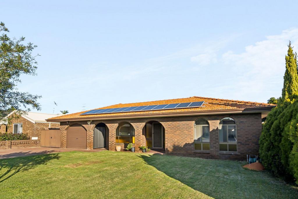 10 Farrell Pl, Noranda, WA 6062