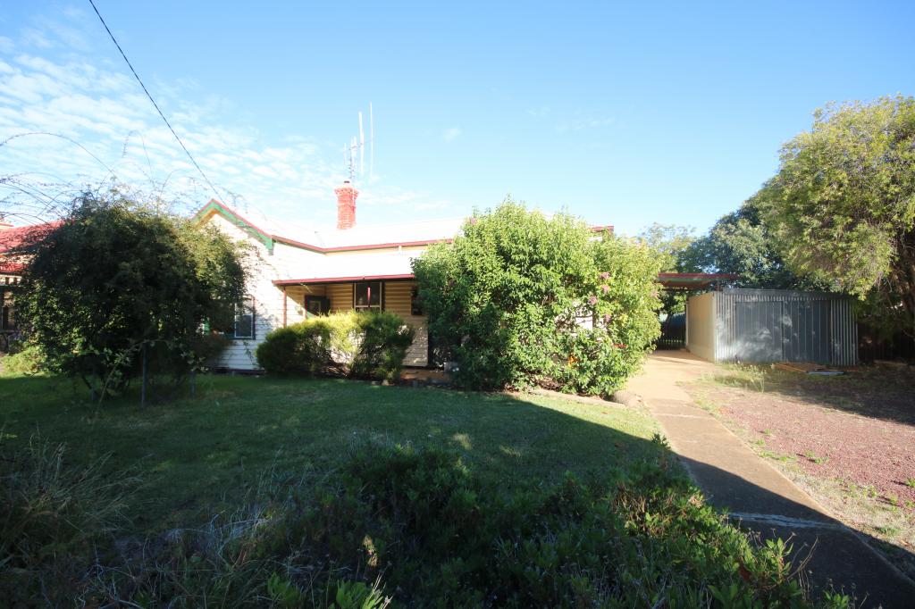 18 Northcote St, Rochester, VIC 3561