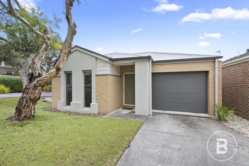 12 Millicent Pl, Ballarat East, VIC 3350