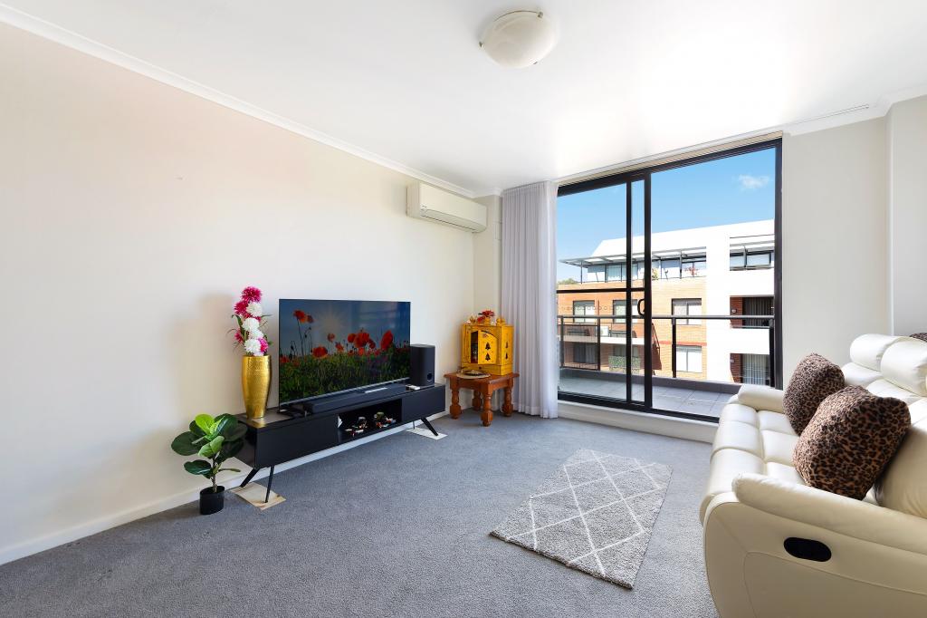 2707/32-36 Orara St, Waitara, NSW 2077