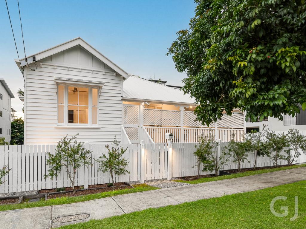 7 Lyons Tce, Windsor, QLD 4030