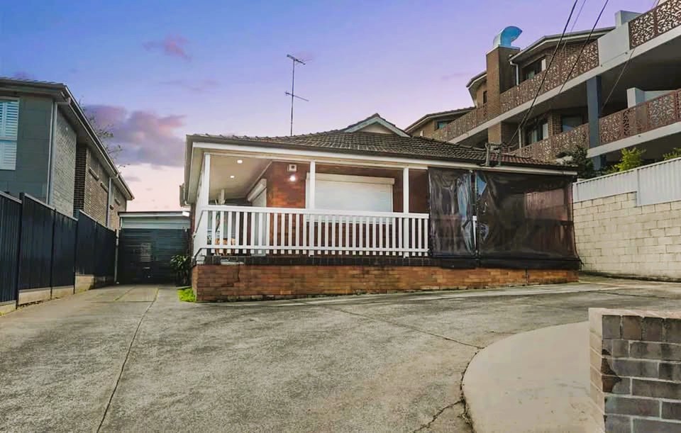 830 Hume Hwy, Bass Hill, NSW 2197